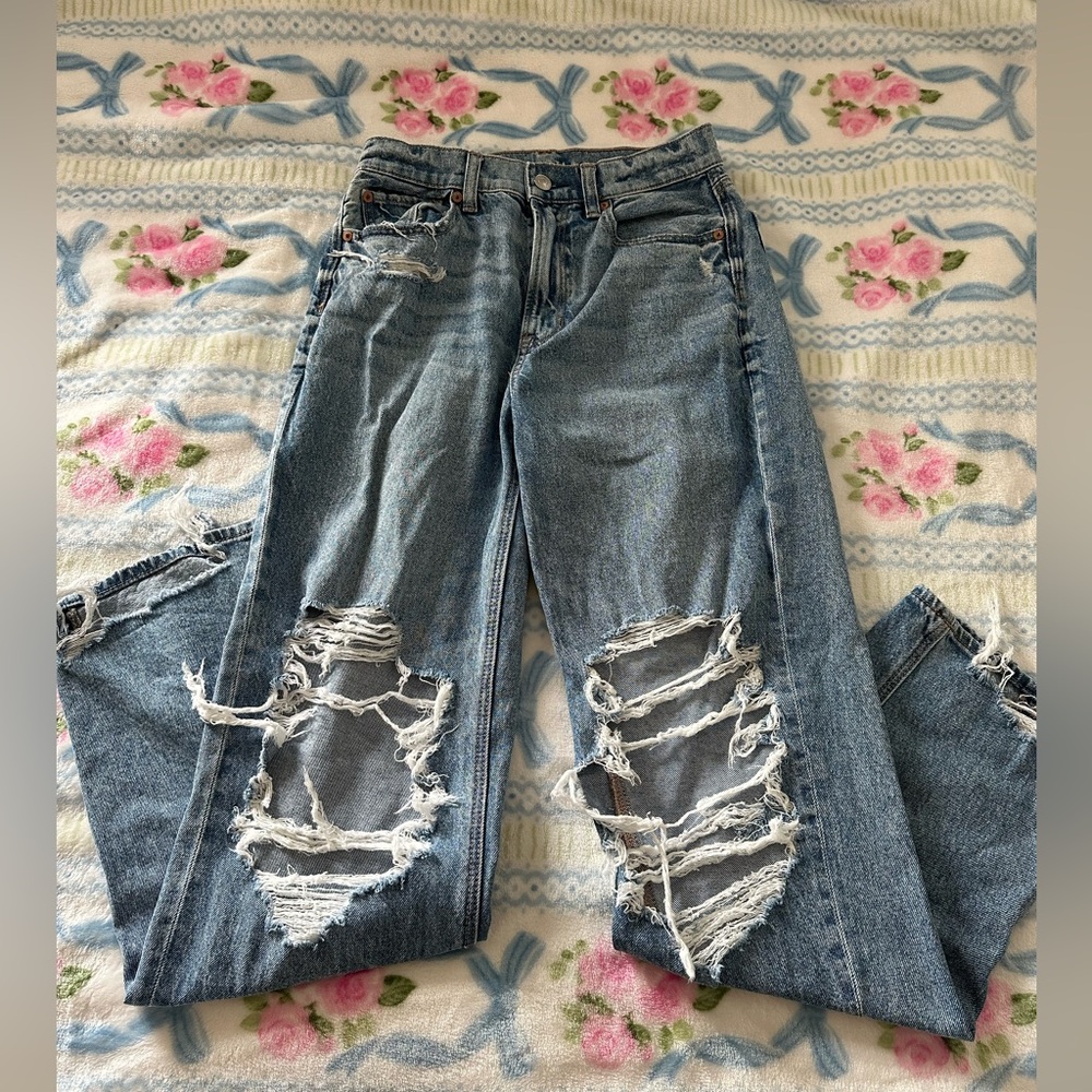 American Eagle Outfitters Blue Boyfriend Jeans Distressed